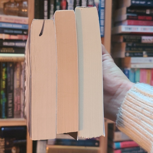 Historical fiction romance bundle of 3 books - Picture 4 of 7